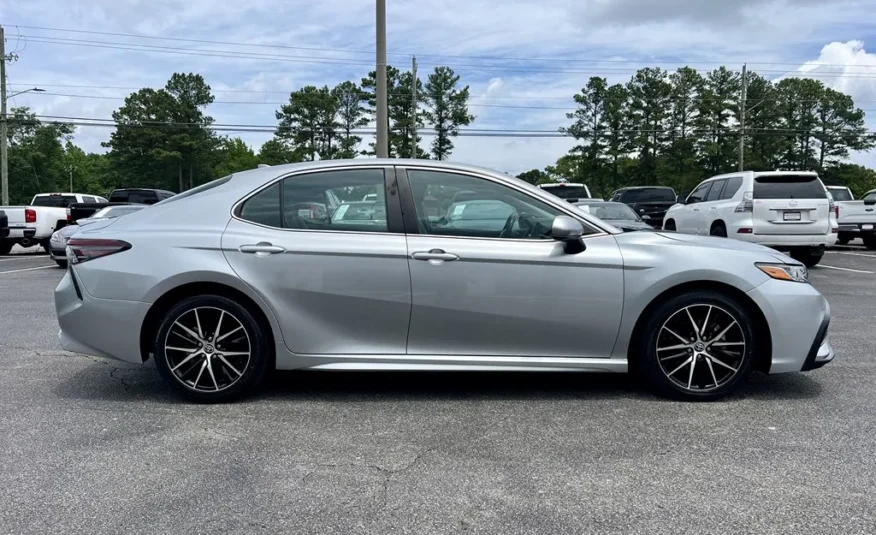 2021 TOYOTA CAMRY SE