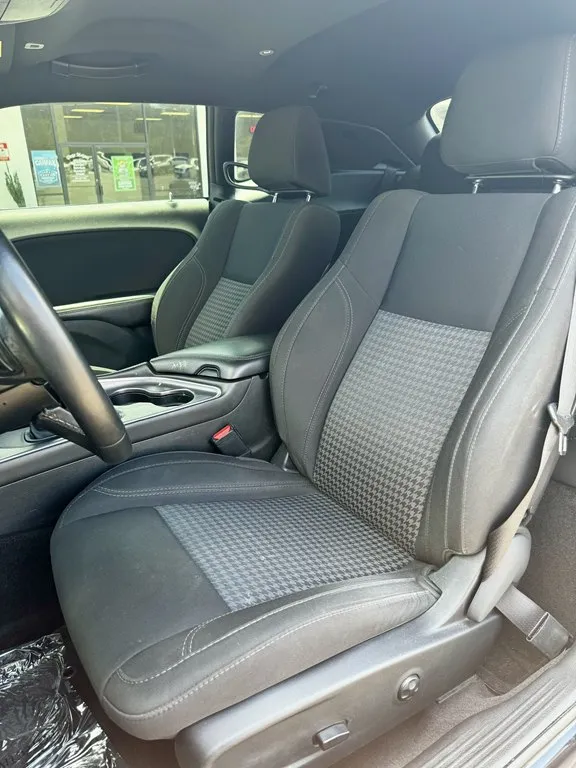 2018 DODGE CHALLENGER SXT