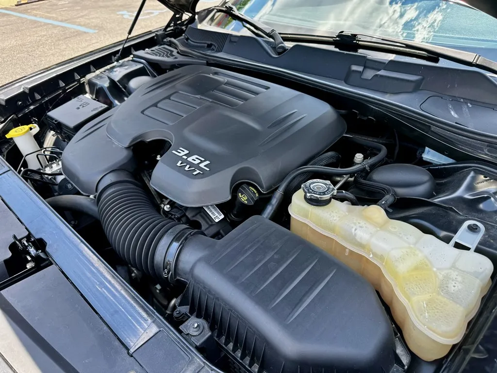 2018 DODGE CHALLENGER SXT