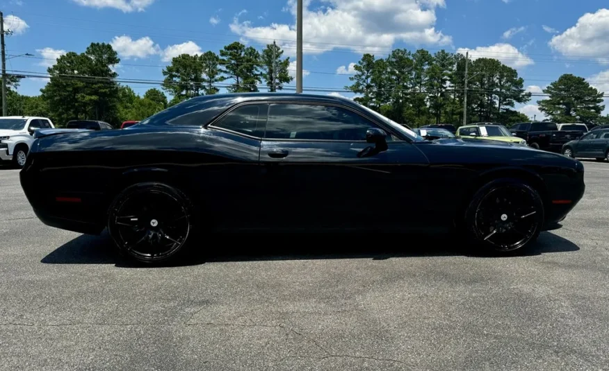 2018 DODGE CHALLENGER SXT