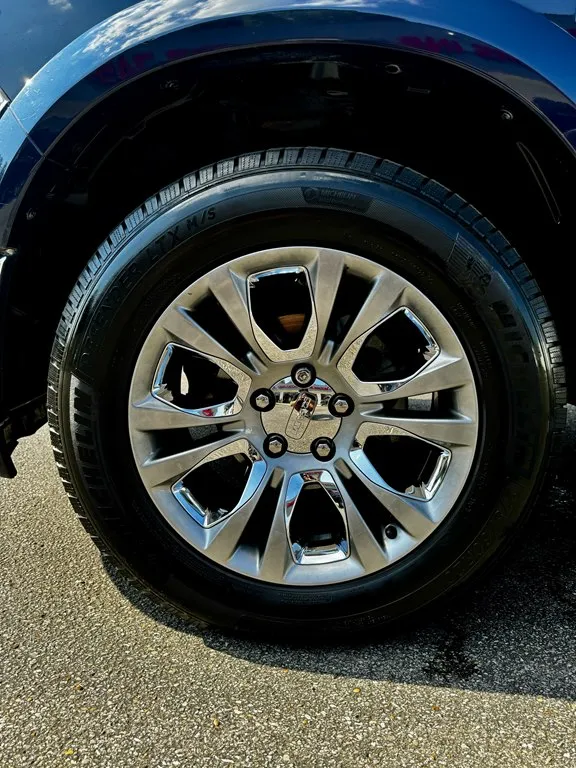2015 RAM 1500 LARAMIE LIMITED