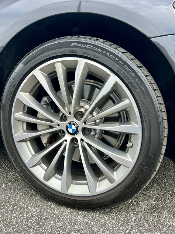 2021 BMW 530 I