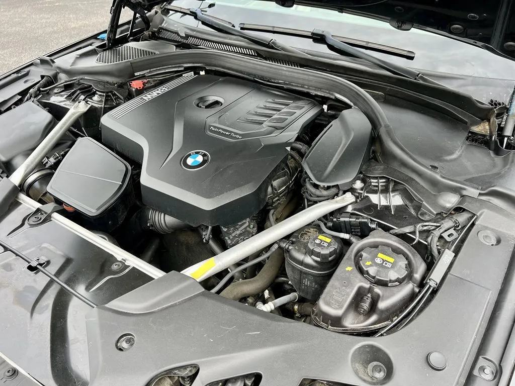 2021 BMW 530 I