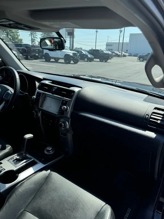 2013 TOYOTA 4RUNNER SR5