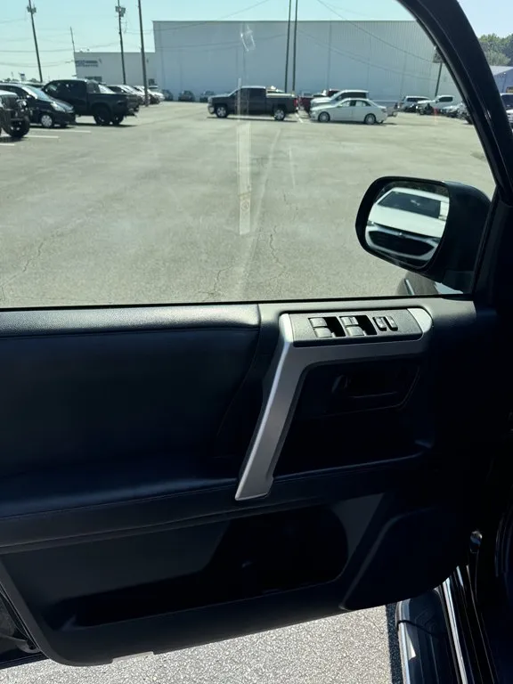2013 TOYOTA 4RUNNER SR5