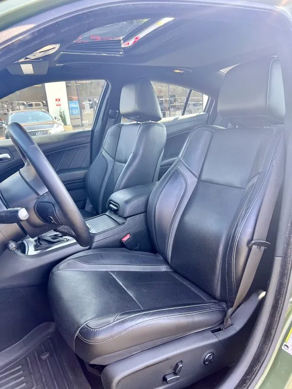 2020 DODGE CHARGER SXT