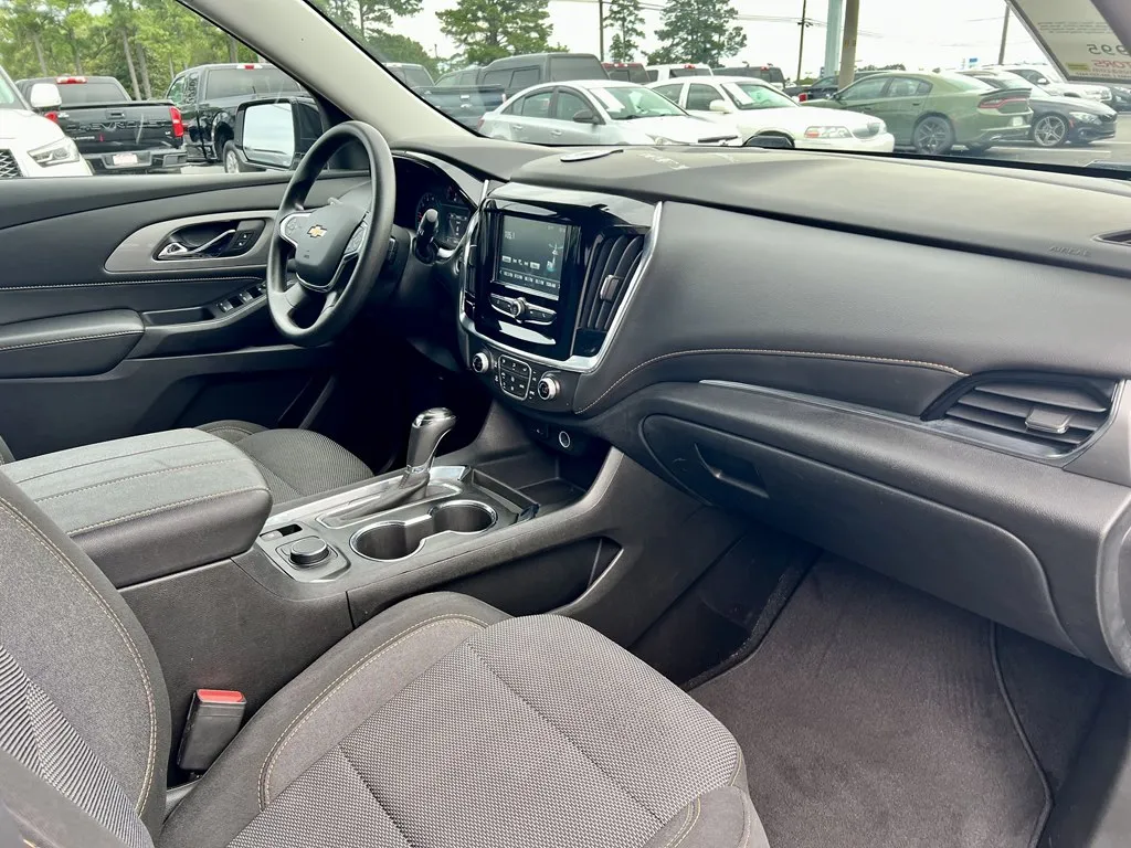 2018 CHEVROLET TRAVERSE LS