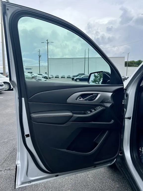 2018 CHEVROLET TRAVERSE LS