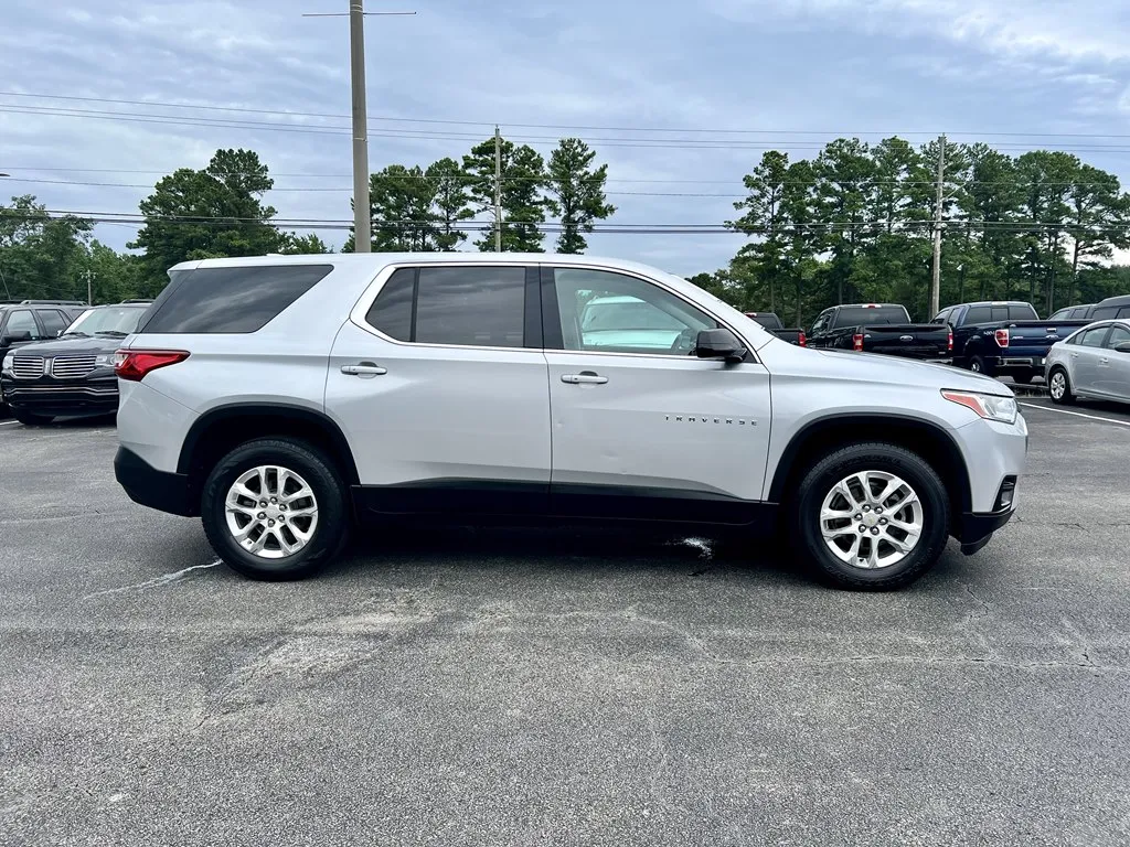 2018 CHEVROLET TRAVERSE LS