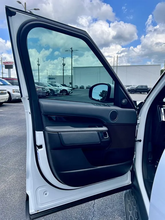 2018 LAND ROVER DISCOVERY SE