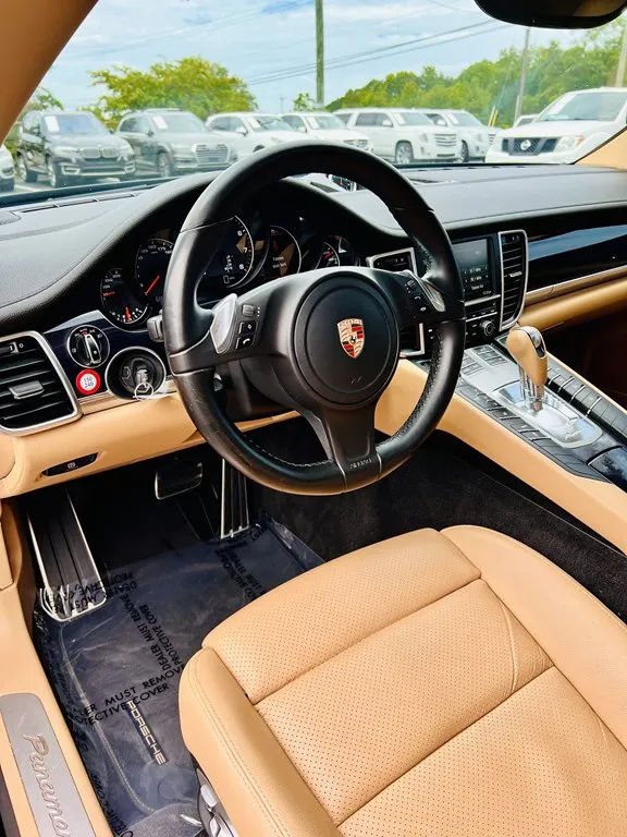 2015 PORSCHE PANAMERA 4