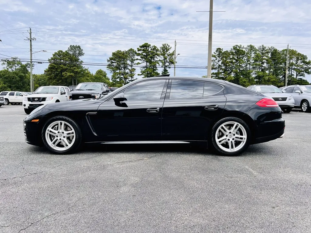 2015 PORSCHE PANAMERA 4