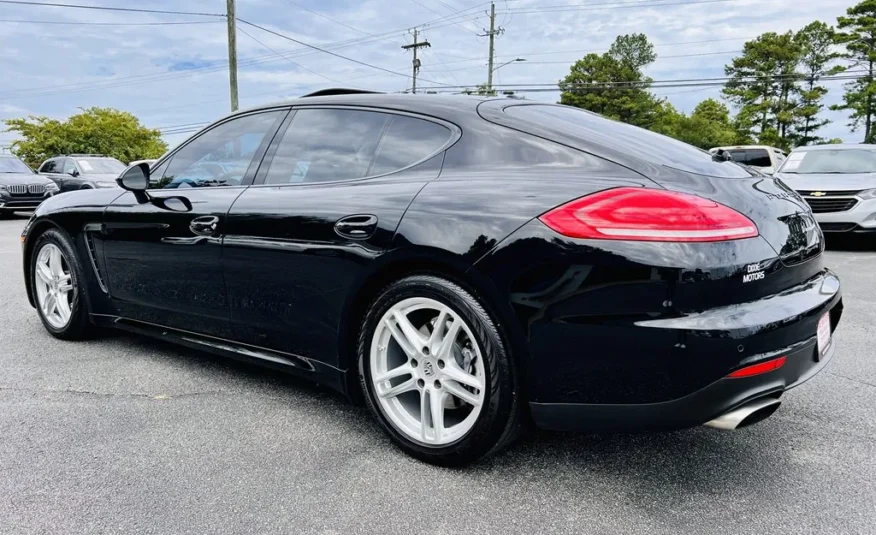 2015 PORSCHE PANAMERA 4