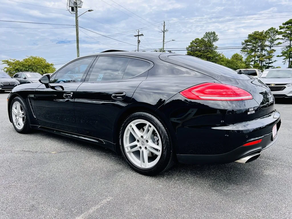 2015 PORSCHE PANAMERA 4