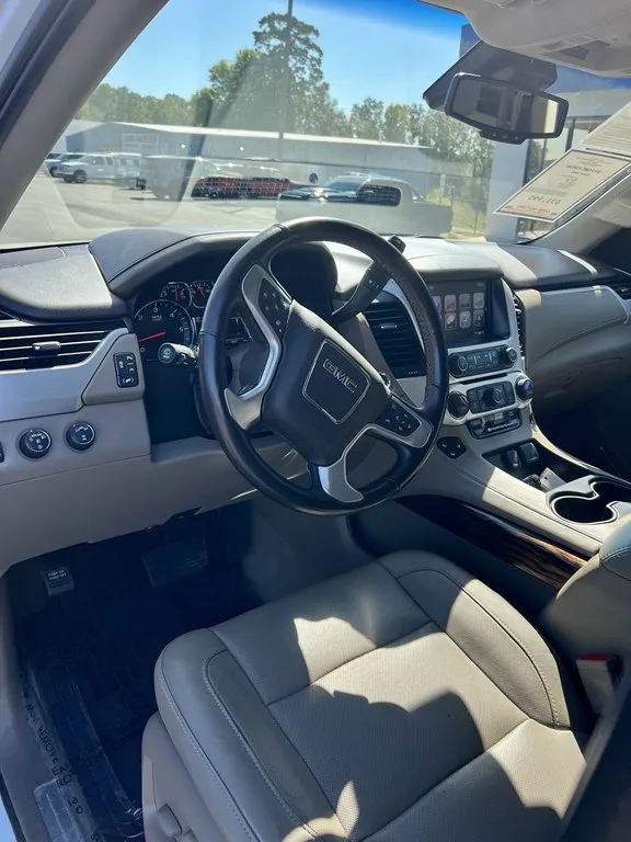 2019 GMC YUKON SLT