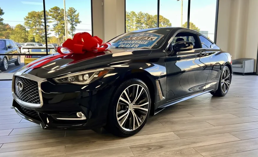 2017 INFINITI Q60 BASE