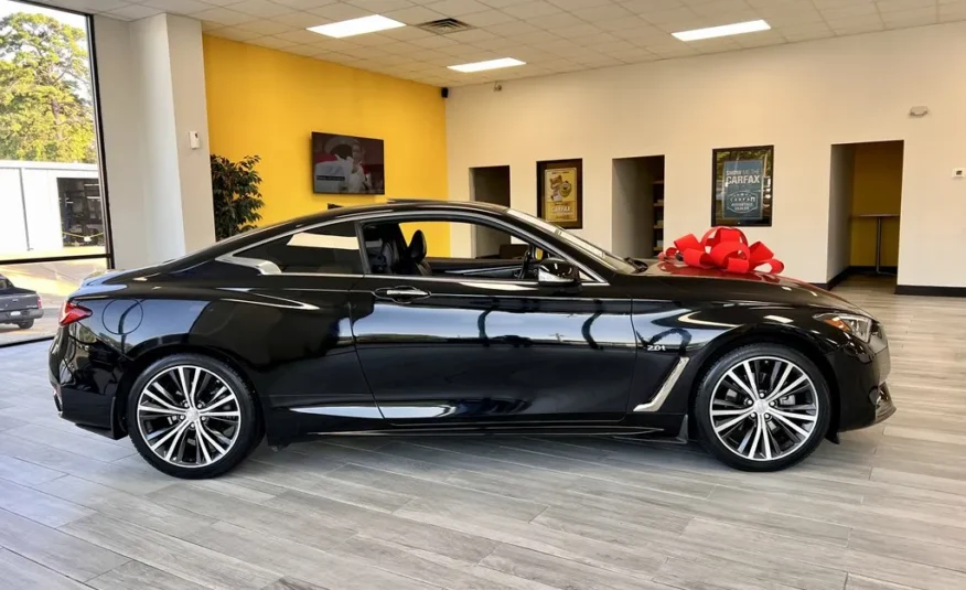 2017 INFINITI Q60 BASE