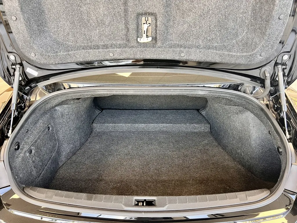 2017 INFINITI Q60 BASE